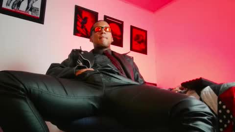 Lenardo jaramillo online show from 11-13-25, 11:31