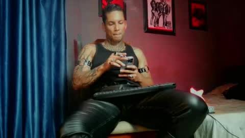 Lenardo jaramillo online show from 04-14-26, 11:33
