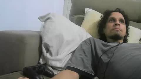 Snapshot of leonnxv chatting on 03-12-25, 01:25 leonnxv online show from 03-12-25, 01:25