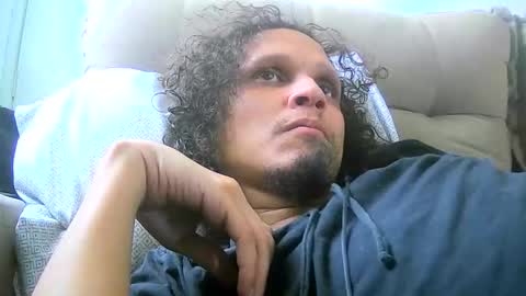 Snapshot of leonnxv chatting on 10-26-25, 02:01 leonnxv online show from 10-26-25, 02:01