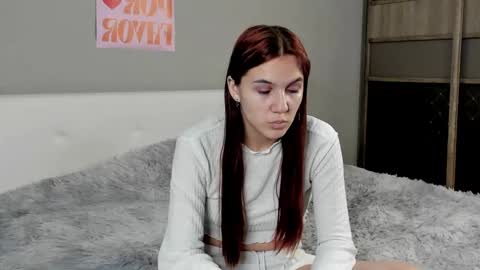 Snapshot of leontinecurly chatting on 10-25-25, 07:30 leontinecurly online show from 10-25-25, 07:30