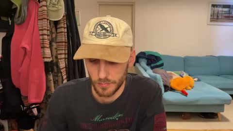 Leon online show from 02-02-26, 03:00