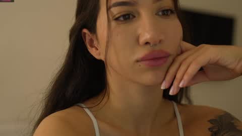 Leora online show from 01-31-25, 04:27