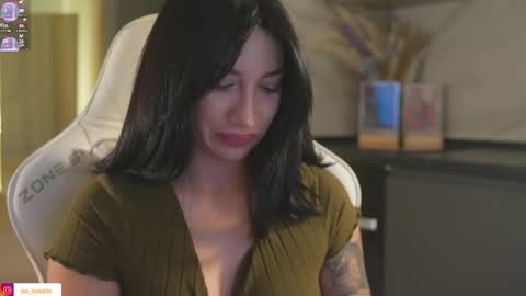 Leora online show from 10-10-25, 05:12