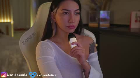 Leora online show from 01-17-26, 05:16