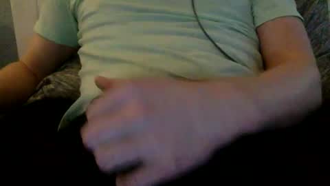 Snapshot of leoskingdom chatting on 06-22-26, 06:16 Leo online show from 06-22-26, 06:16