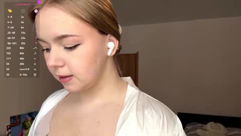 Hello everyone Im Lora Its my first day Were going to have fun together online show from 02-13-26, 07:37