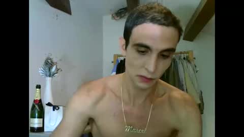 Snapshot of lepetitmarcel chatting on 10-19-25, 11:44 Marcel online show from 10-19-25, 11:44