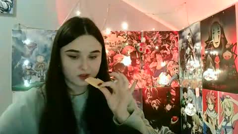 Snapshot of leraaa72 chatting on 12-06-24, 07:43 little secret online show from 12-06-24, 07:43