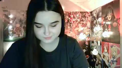 Snapshot of leraaa72 chatting on 12-14-24, 07:18 little secret online show from 12-14-24, 07:18