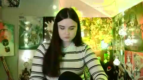 Snapshot of leraaa72 chatting on 01-17-25, 08:02 little secret online show from 01-17-25, 08:02