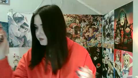 Snapshot of leraaa72 chatting on 02-10-25, 10:31 little secret online show from 02-10-25, 10:31