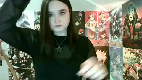 Snapshot of leraaa72 chatting on 02-14-25, 11:10 little secret online show from 02-14-25, 11:10