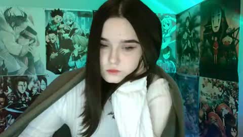 Snapshot of leraaa72 chatting on 02-19-25, 07:06 little secret online show from 02-19-25, 07:06