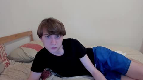 Snapshot of leraimcute chatting on 01-11-26, 05:51 Daniel online show from 01-11-26, 05:51