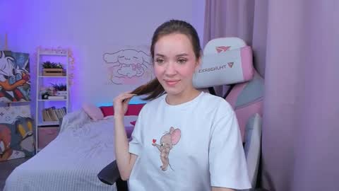 Valerie online show from 10-22-25, 03:07