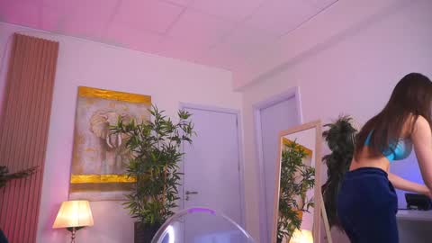 Jessie online show from 12-09-24, 08:44