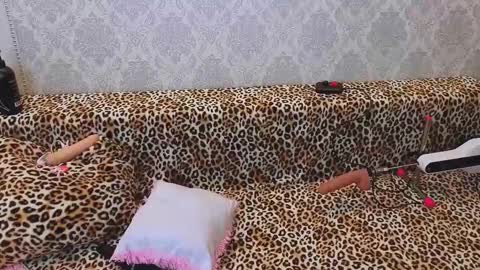 Lesley online show from 03-29-26, 10:04