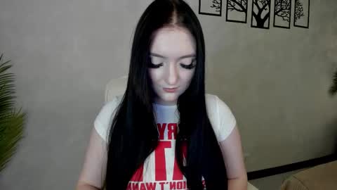 Snapshot of lesley_wins chatting on 10-04-25, 04:10 Lesley online show from 10-04-25, 04:10