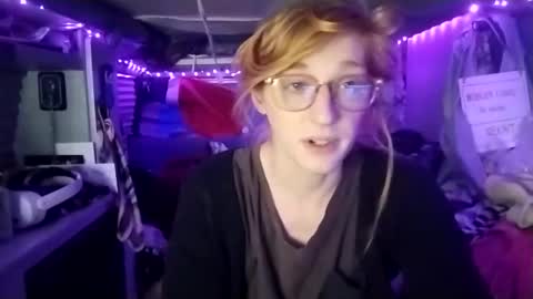 LesleyGumGrass- The Boring Trans girl online show from 02-14-25, 01:45