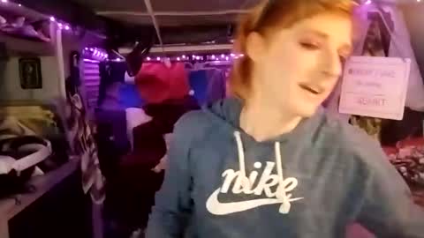 LesleyGumGrass- The Boring Trans girl online show from 02-19-25, 03:50