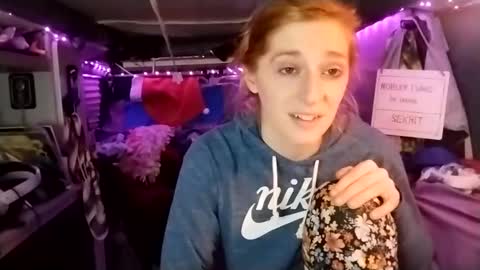 LesleyGumGrass- The Boring Trans girl online show from 02-20-25, 02:40