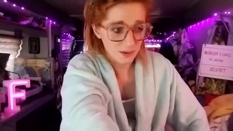 LesleyGumGrass- The Boring Trans girl online show from 02-24-25, 05:31