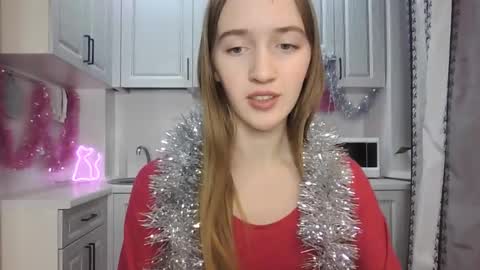  LESLIE   online show from 12-23-24, 08:14