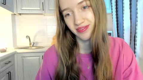  LESLIE   online show from 12-20-25, 09:16