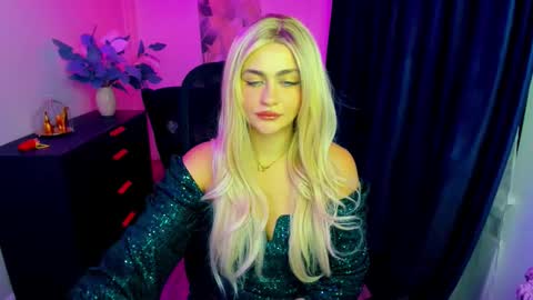 lesliemineg online show from 09-18-25, 07:49