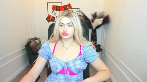 lesliemineg online show from 10-27-25, 11:36