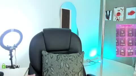 Lesly  online show from 07-27-26, 03:57