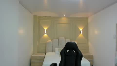   online show from 05-06-26, 07:41