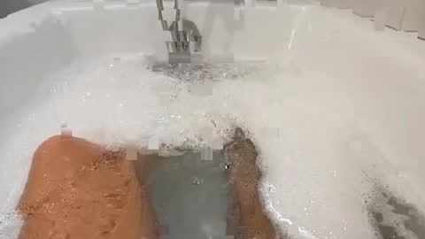 lespampinos online show from 01-24-25, 12:41