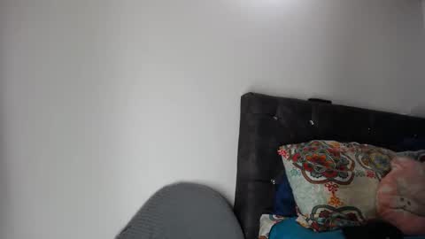 Snapshot of lessliee chatting on 12-05-24, 02:55 lessliee online show from 12-05-24, 02:55