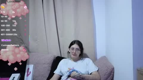 Snapshot of lessliee chatting on 06-28-26, 08:42 lessliee online show from 06-28-26, 08:42