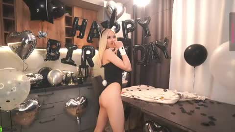 Hi my name is Lessy I am 18 years old. Im new here but I really like making new acquaintances online show from 05-15-26, 10:39