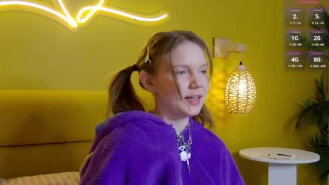 Lessy online show from 05-05-26, 01:57