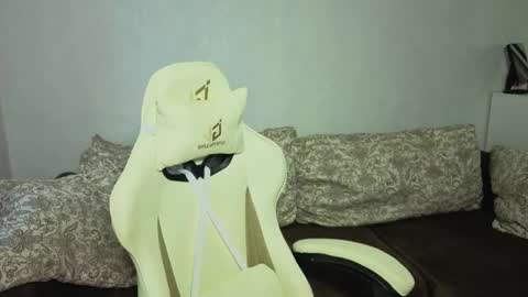 Snapshot of let_me_seee chatting on 02-13-26, 12:12 Fiona online show from 02-13-26, 12:12