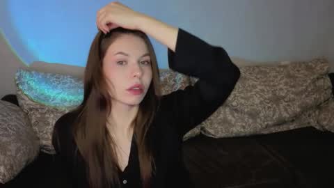 Snapshot of let_me_seee chatting on 03-25-26, 08:37 Fiona online show from 03-25-26, 08:37