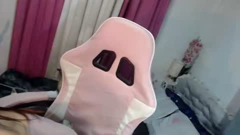 Snapshot of letsplaybaby_ chatting on 04-26-26, 10:46 gene online show from 04-26-26, 10:46
