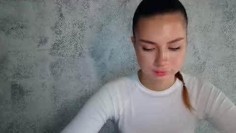 Emily online show from 09-16-25, 12:39