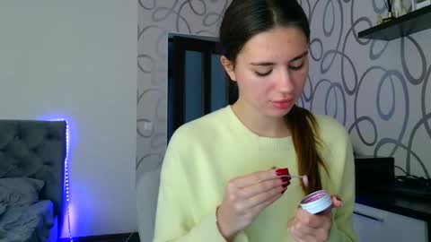 Snapshot of lette_emily chatting on 11-11-25, 10:37 Emily online show from 11-11-25, 10:37