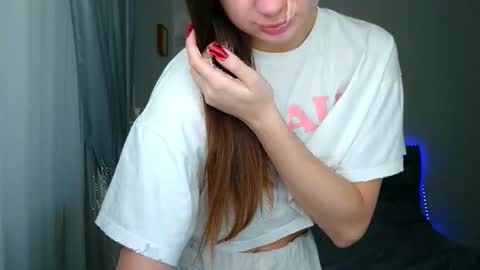 Snapshot of lette_emily chatting on 11-13-25, 09:41 Emily online show from 11-13-25, 09:41