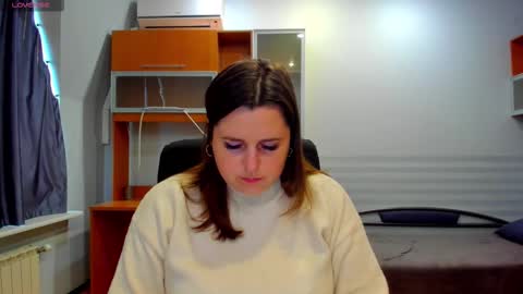 Naomi online show from 11-24-25, 12:49