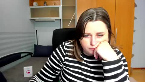 Naomi online show from 05-04-26, 05:58