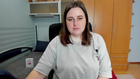 Naomi online show from 06-09-26, 06:03