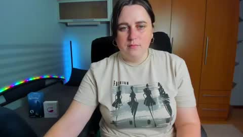 Naomi online show from 06-24-26, 06:34
