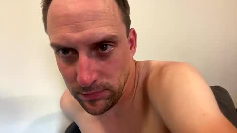 Snapshot of lettucespice chatting on 10-03-25, 09:28 lilithgaze online show from 10-03-25, 09:28