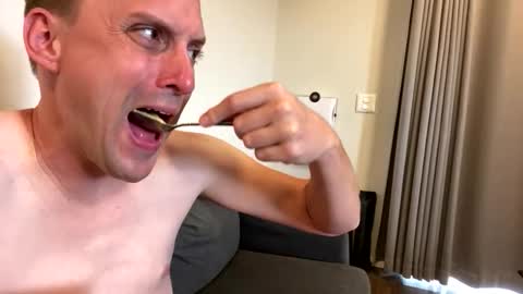 Snapshot of lettucespice chatting on 02-03-26, 02:21 lilithgaze online show from 02-03-26, 02:21